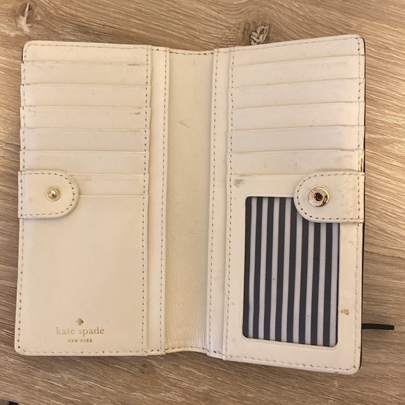 Kate Spade Wallet - Picture 2 of 3